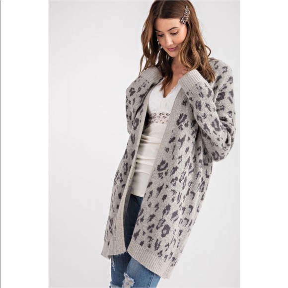 Leopard Print Open Front Cardigan - Picture 3 of 5